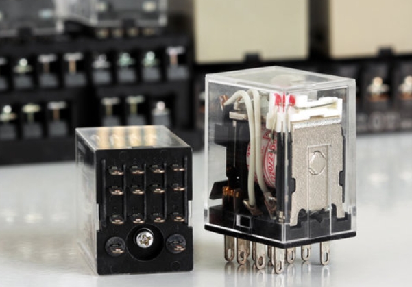 What Is The Difference Between An Overload And A Contactor